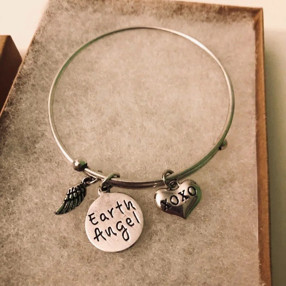Earth  Angel Angels Of Our Lives Sister Expandable Bracelet With Charms - Picture 6 of 10